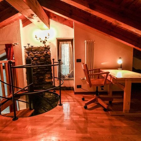 Apartament La Casa Sul Cardo - Affitti Brevi Italia Aosta Zewnętrze zdjęcie
