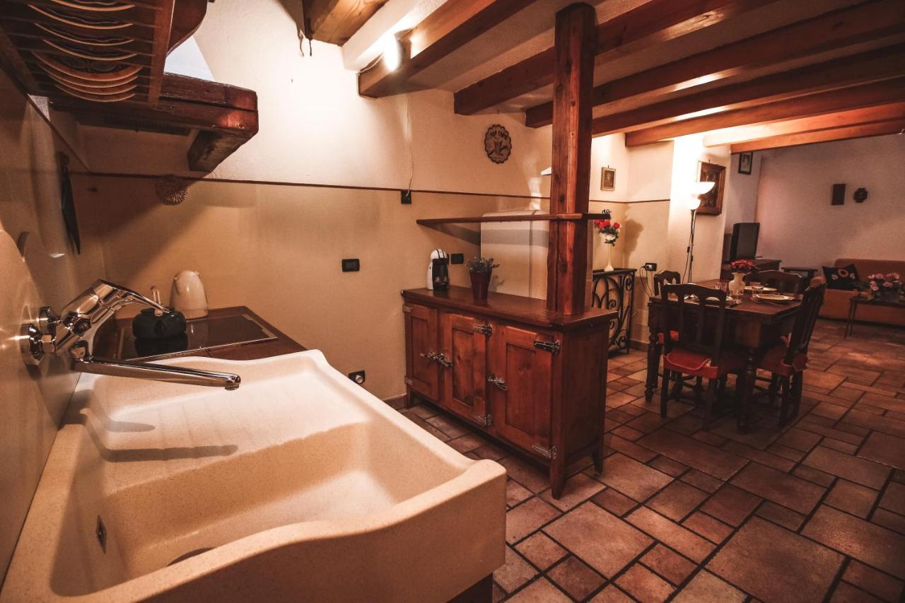 Apartament La Casa Sul Cardo - Affitti Brevi Italia Aosta Zewnętrze zdjęcie