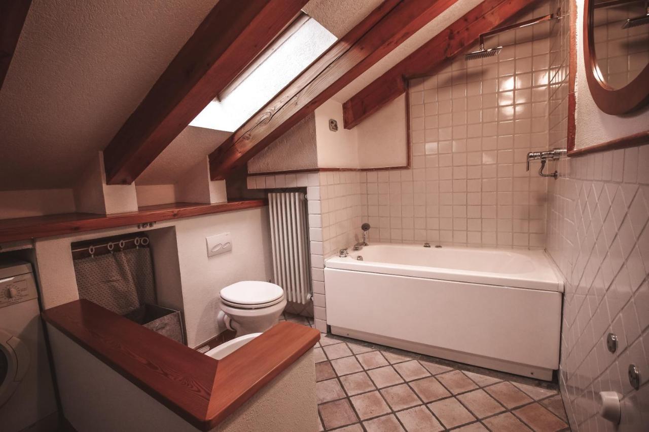 Apartament La Casa Sul Cardo - Affitti Brevi Italia Aosta Zewnętrze zdjęcie