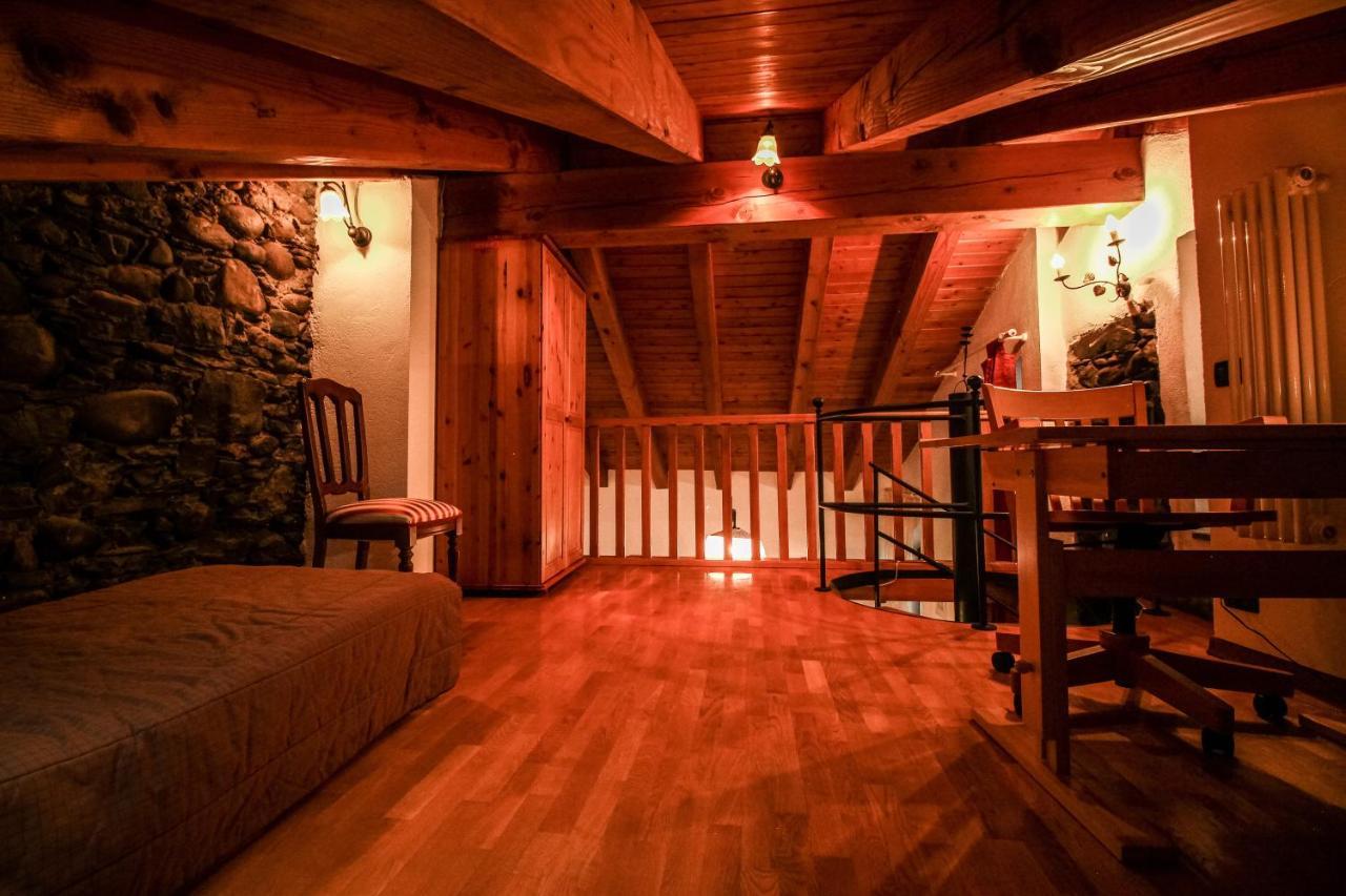 Apartament La Casa Sul Cardo - Affitti Brevi Italia Aosta Zewnętrze zdjęcie