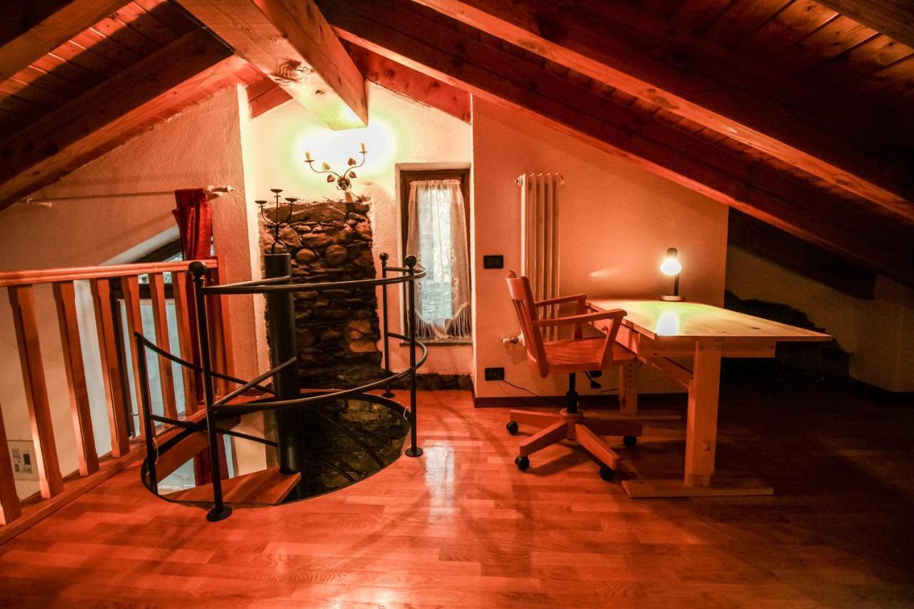 Apartament La Casa Sul Cardo - Affitti Brevi Italia Aosta Zewnętrze zdjęcie
