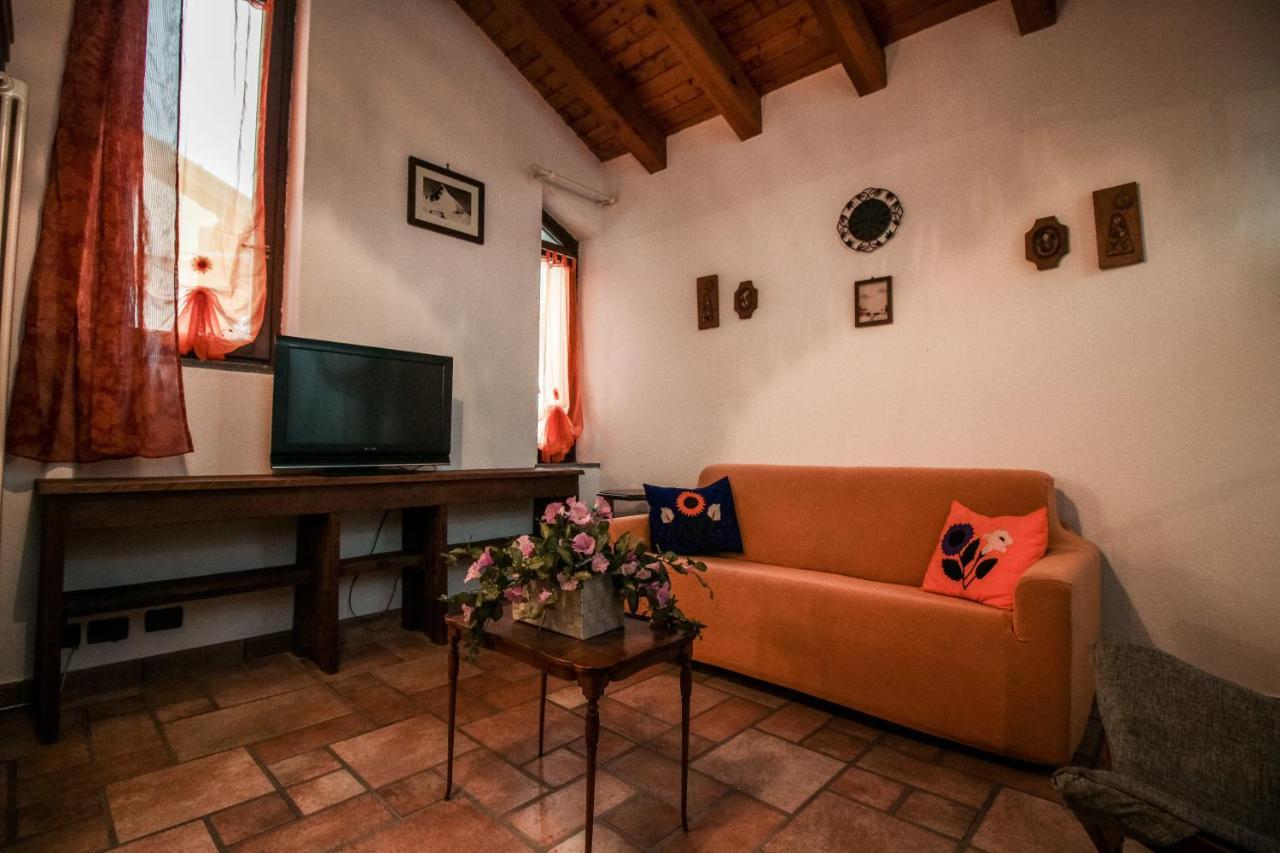 Apartament La Casa Sul Cardo - Affitti Brevi Italia Aosta Zewnętrze zdjęcie