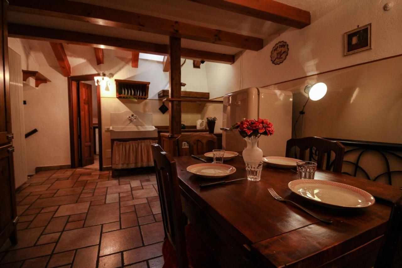 Apartament La Casa Sul Cardo - Affitti Brevi Italia Aosta Zewnętrze zdjęcie