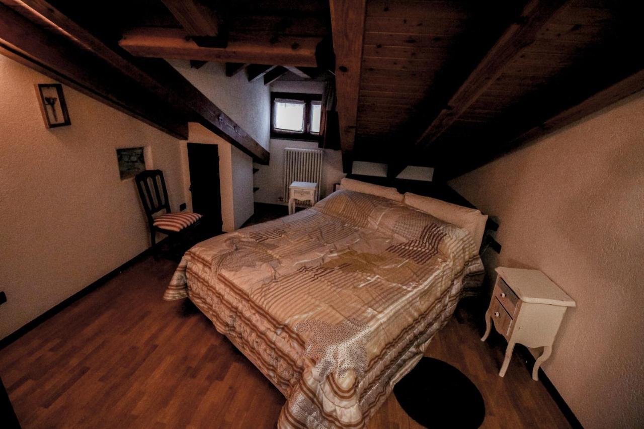 Apartament La Casa Sul Cardo - Affitti Brevi Italia Aosta Zewnętrze zdjęcie